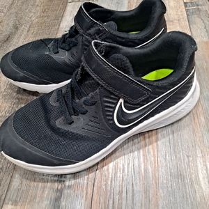 Boys nike
